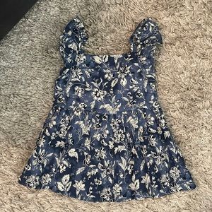 Adorable top! Brand new with tags!SOLD!